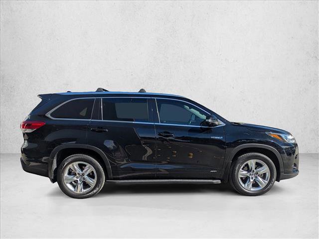 Used 2019 Toyota Highlander Limited image 4