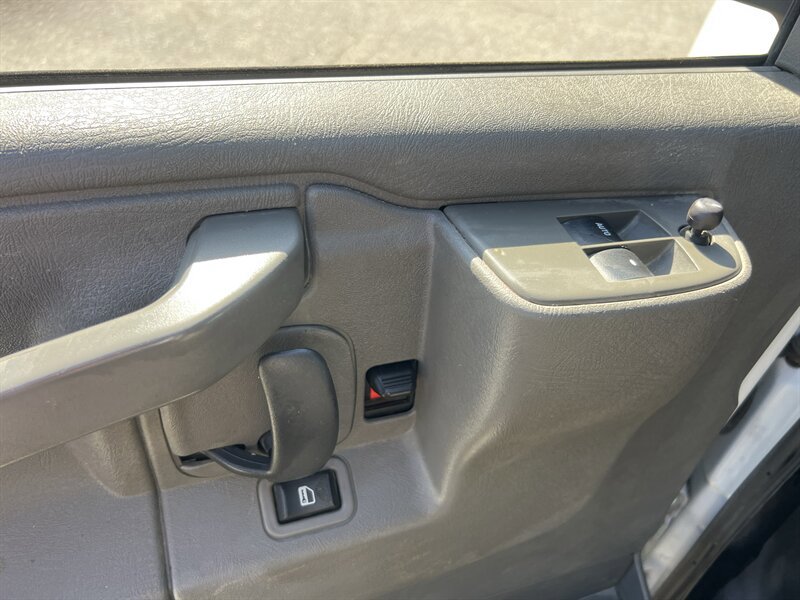 Used 2021 Chevrolet Express 2500 w/ Driver Convenience Package image 14