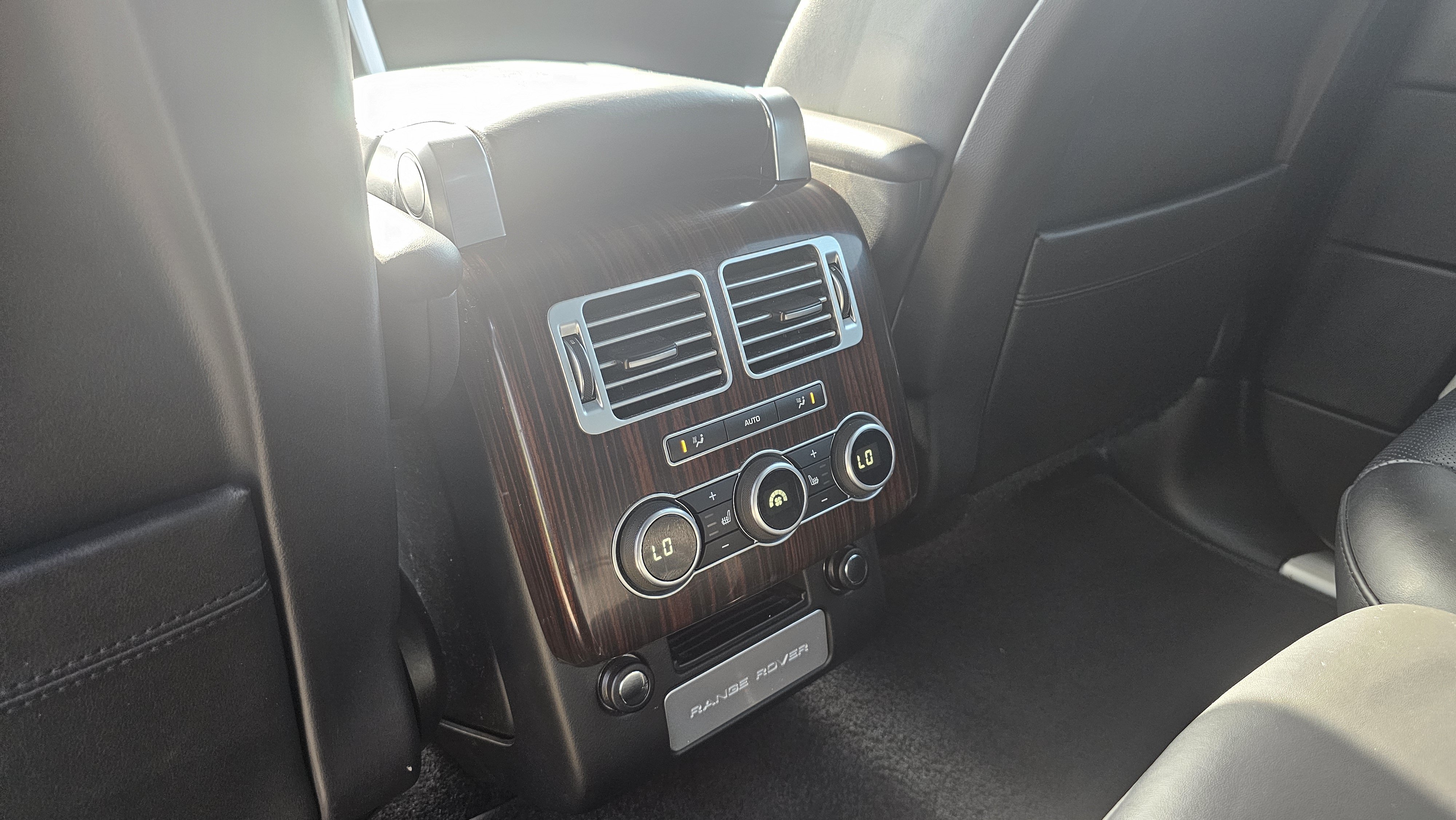 Used 2017 Land Rover Range Rover HSE AWD/4WD image 20