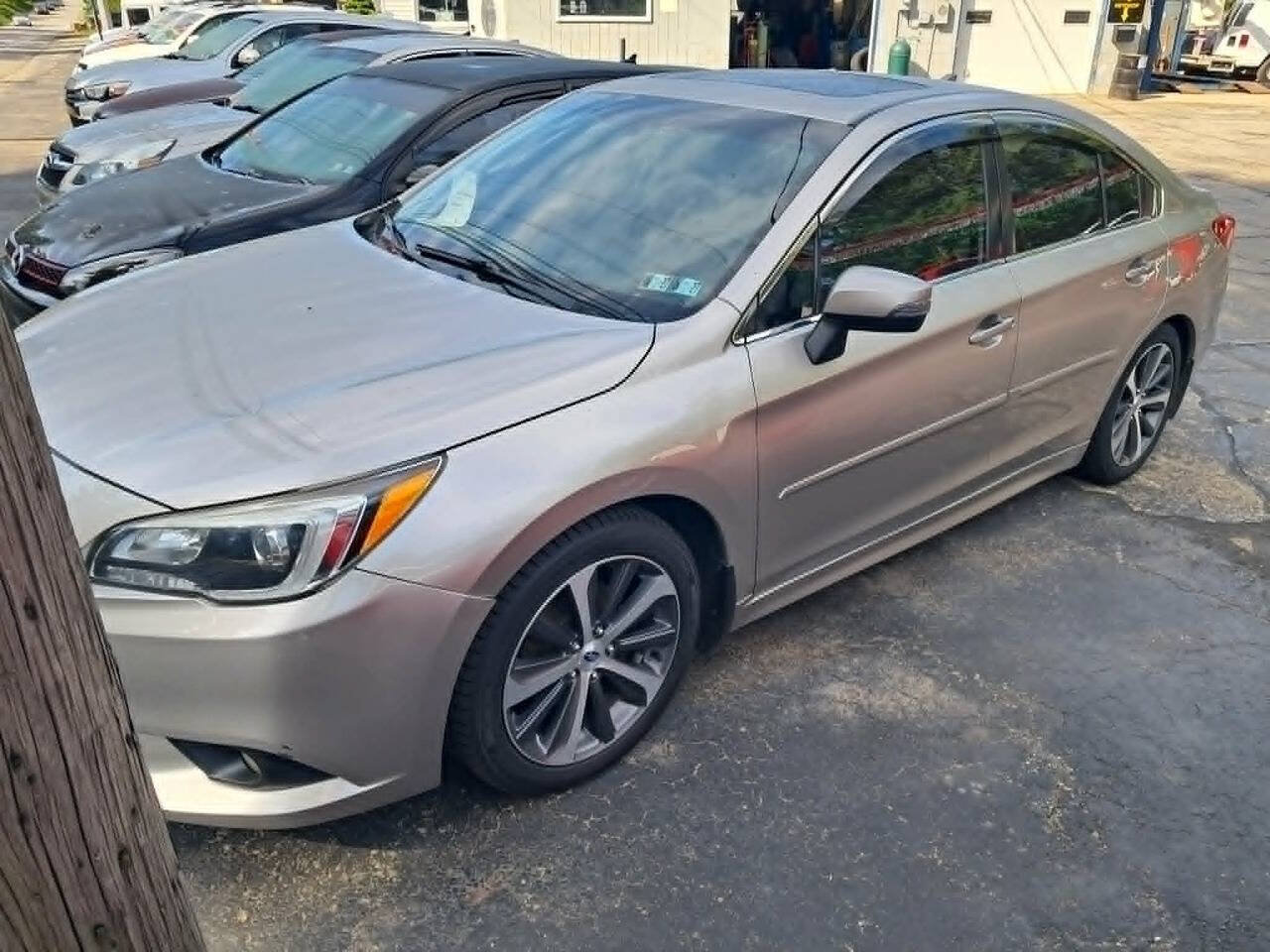 Used 2016 Subaru Legacy 2.5i Limited AWD/4WD image 1
