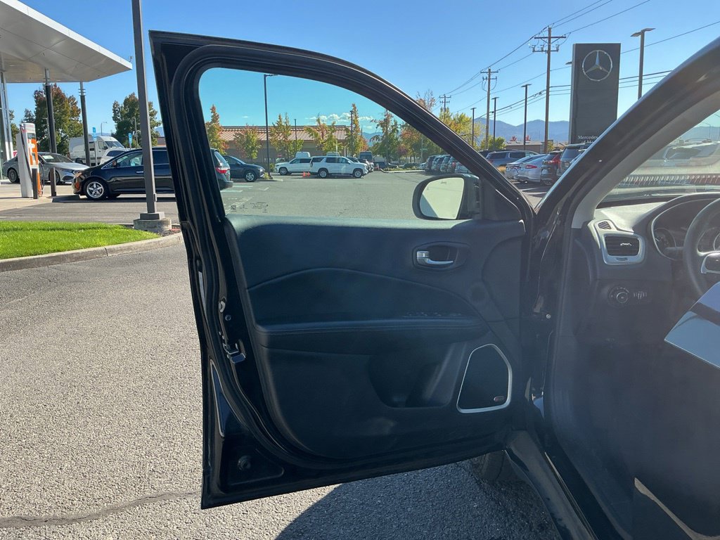 Used 2019 Jeep Compass High Altitude AWD/4WD image 12