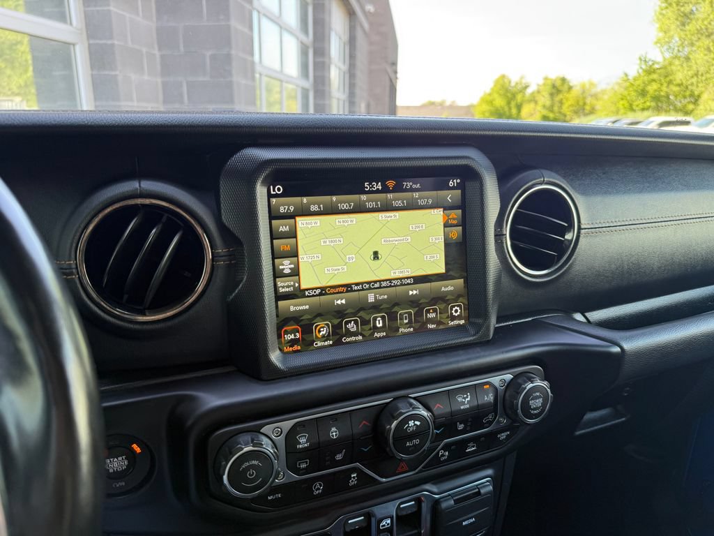 Used 2023 Jeep Gladiator Overland AWD/4WD image 24