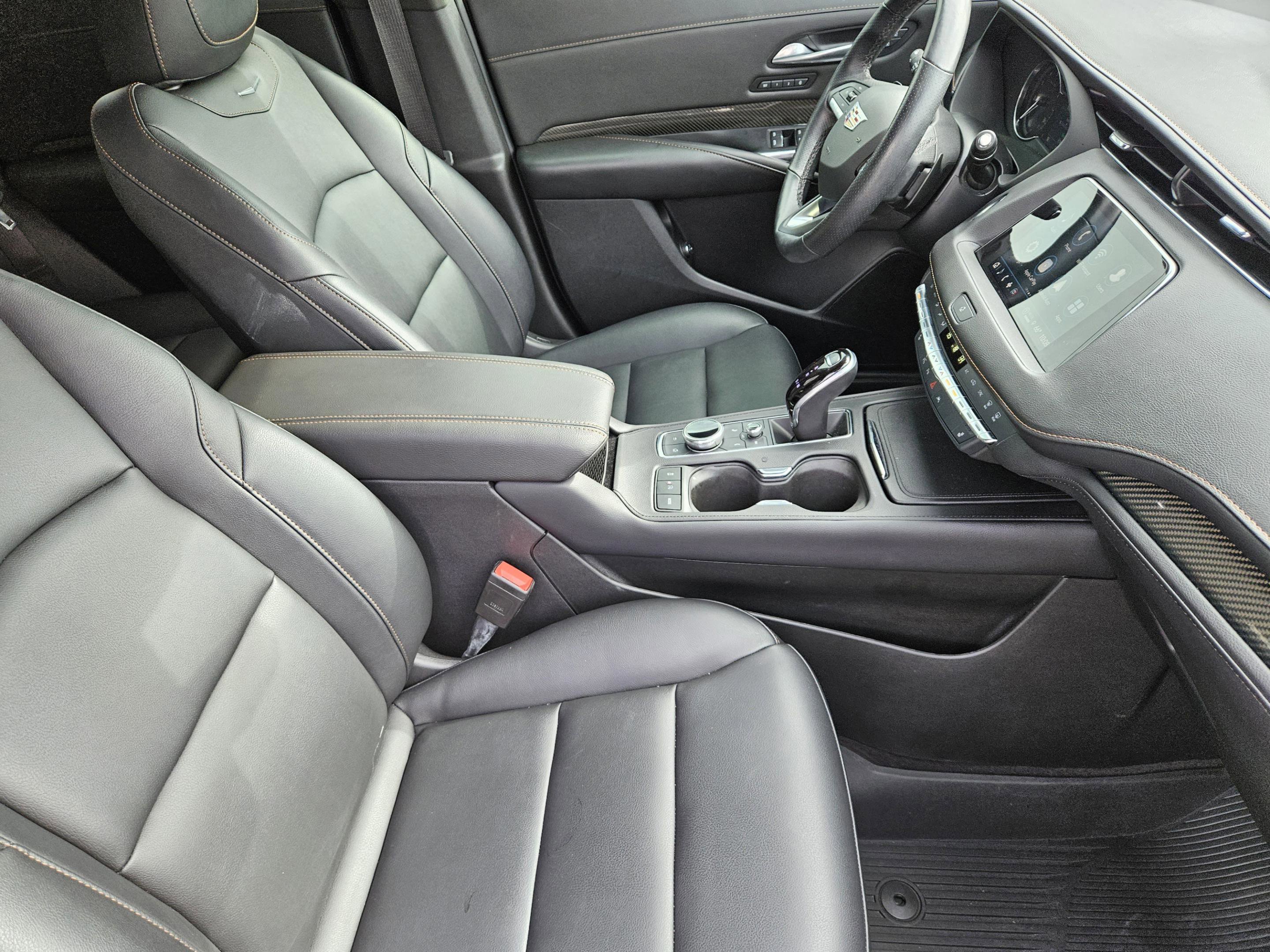 Used 2022 Cadillac XT4 Sport w/ Enhanced Visibility Package image 12