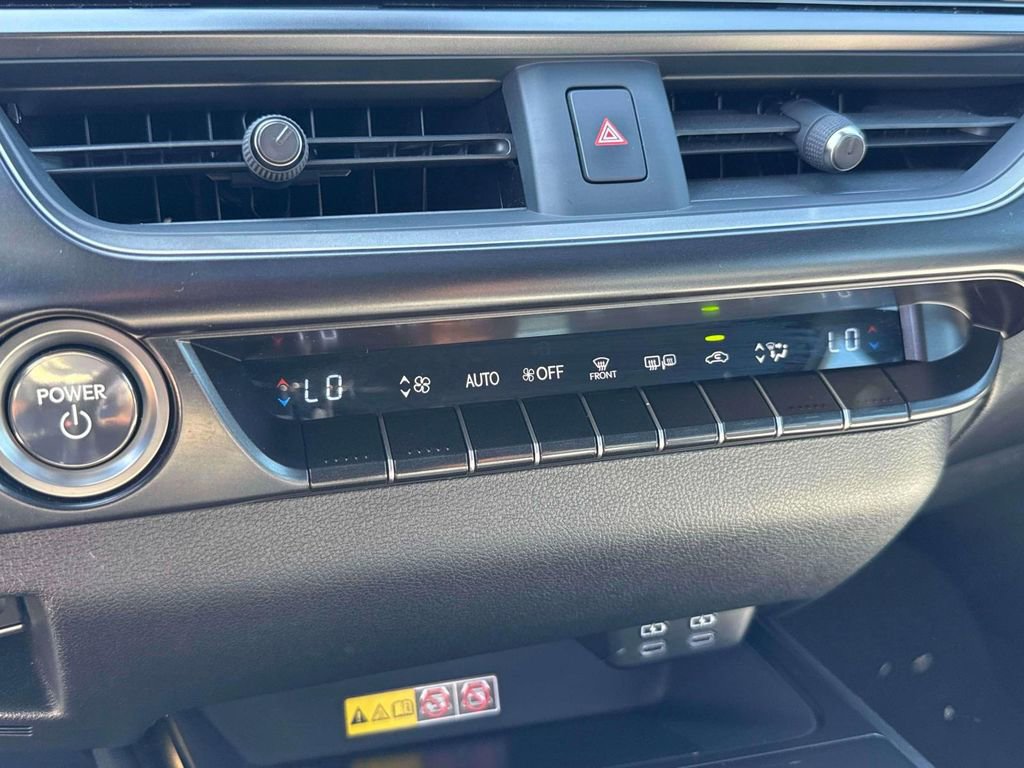 Used 2024 Lexus UX 250h F Sport AWD/4WD image 17