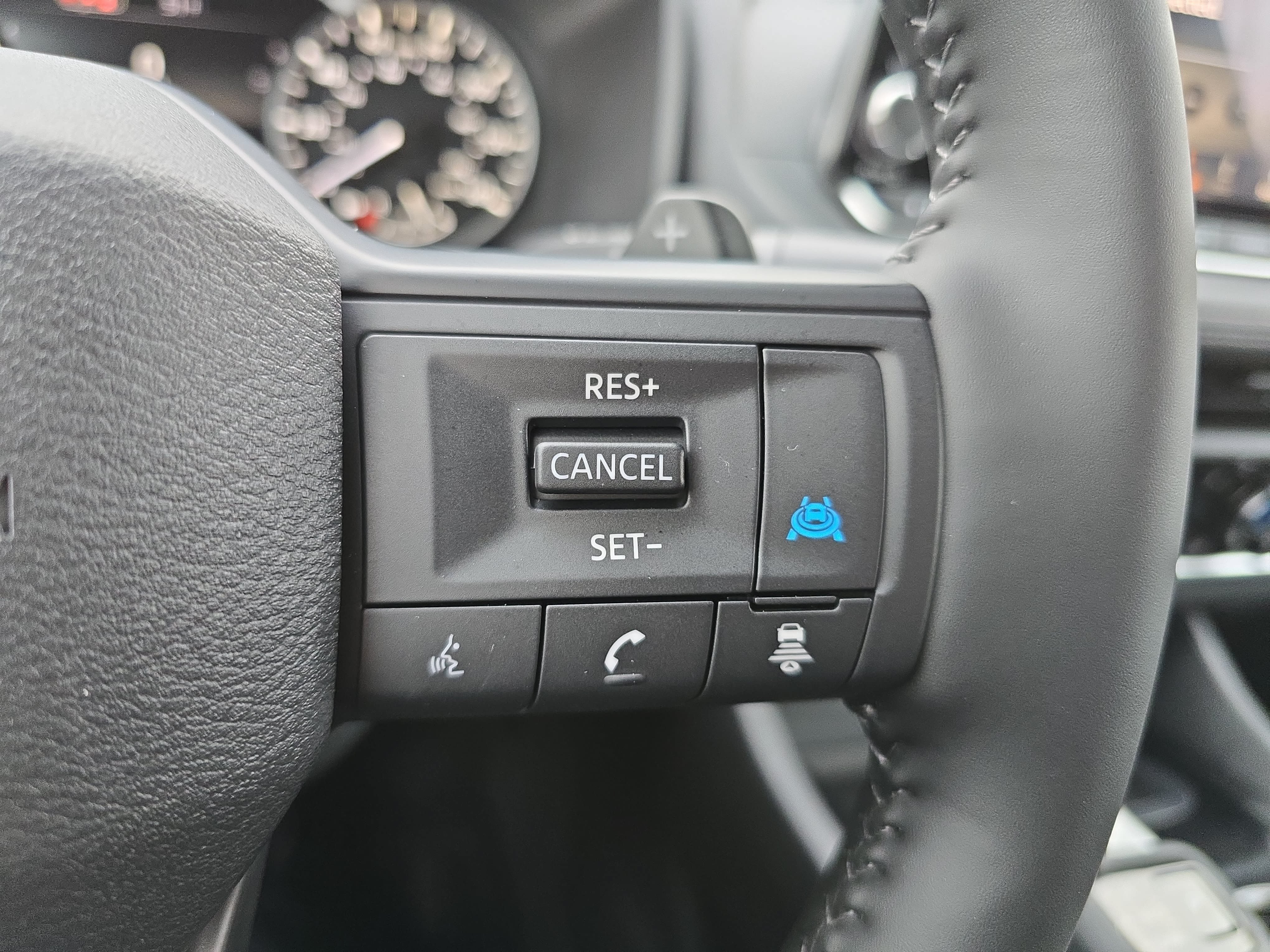 New 2026 Nissan Rogue Dark Armor AWD/4WD image 18