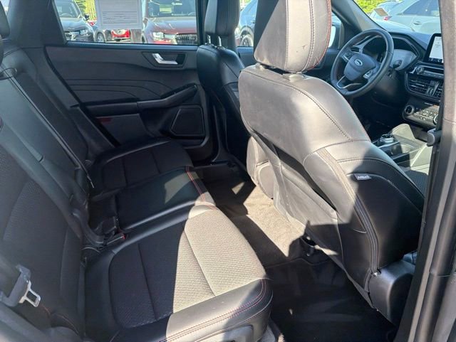 Used 2025 Ford Escape ST-Line FWD image 33