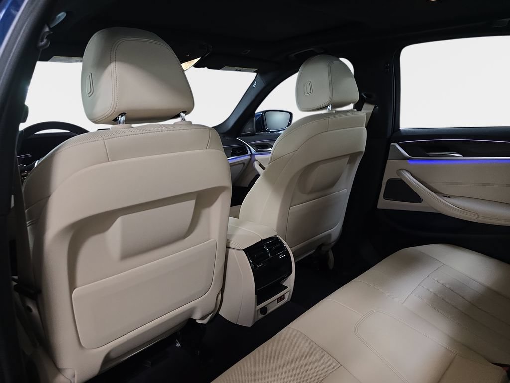 Used 2023 BMW 530i w/ Premium Package RWD image 16