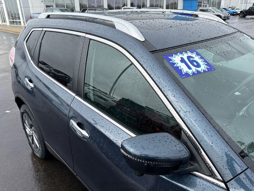 Used 2016 Nissan Rogue SL w/ SL Premium Package image 14