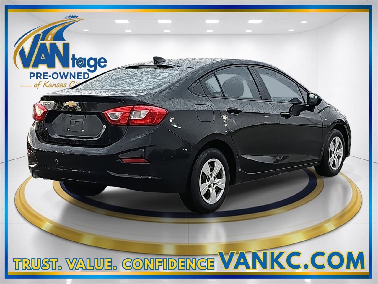Used 2018 Chevrolet Cruze LS image 6