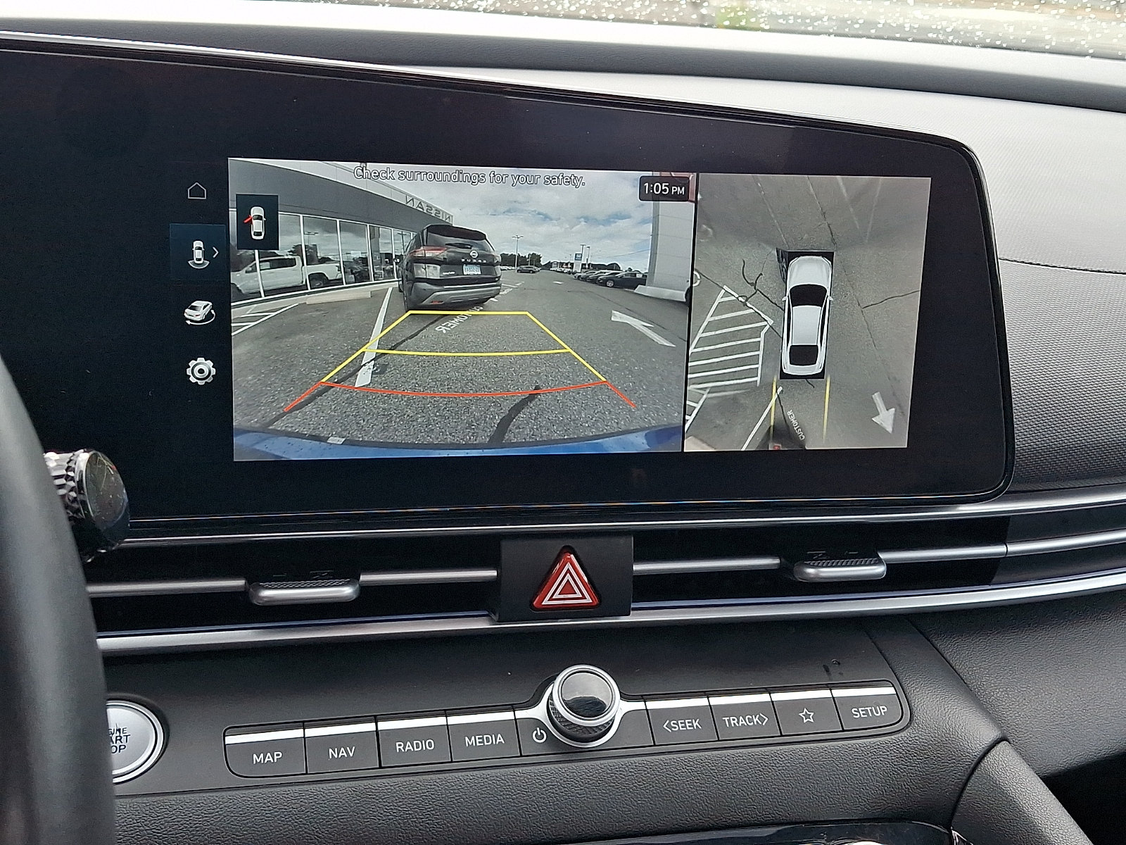 Used 2024 Hyundai Elantra Limited FWD image 21