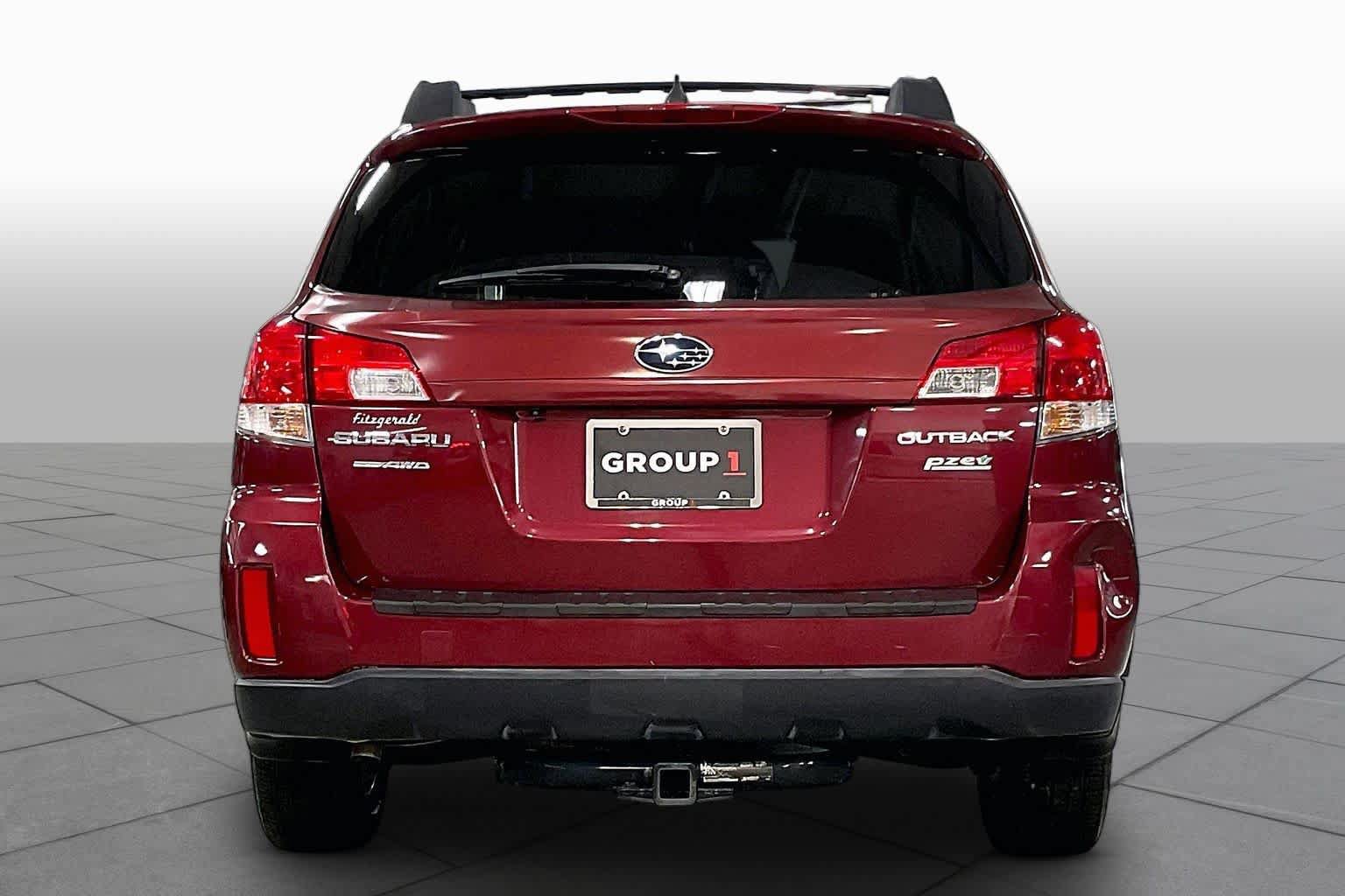 Used 2011 Subaru Outback 2.5i Limited AWD/4WD image 4