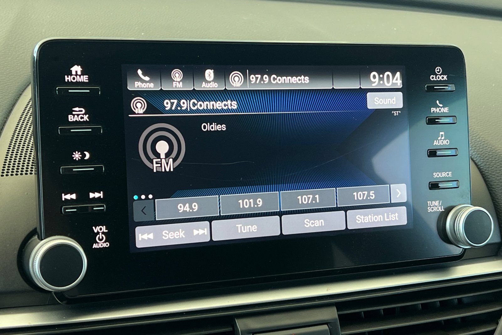 Used 2020 Honda Accord Sport image 24