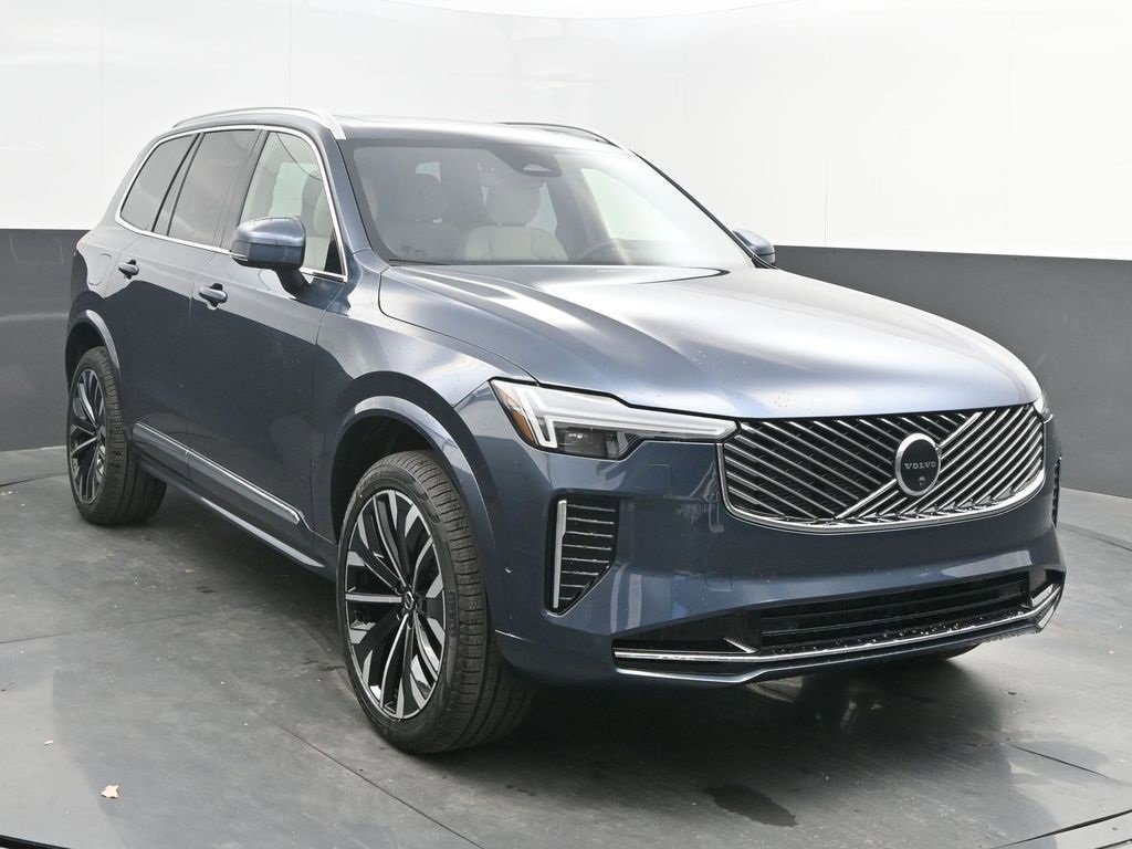 New 2026 Volvo XC90 B6 Plus w/ Protection Package Premier video 1
