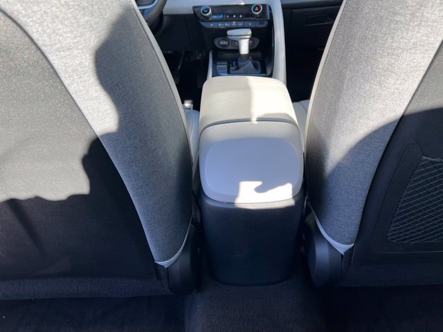 Used 2023 Hyundai Elantra Limited w/ Cargo Package FWD image 28