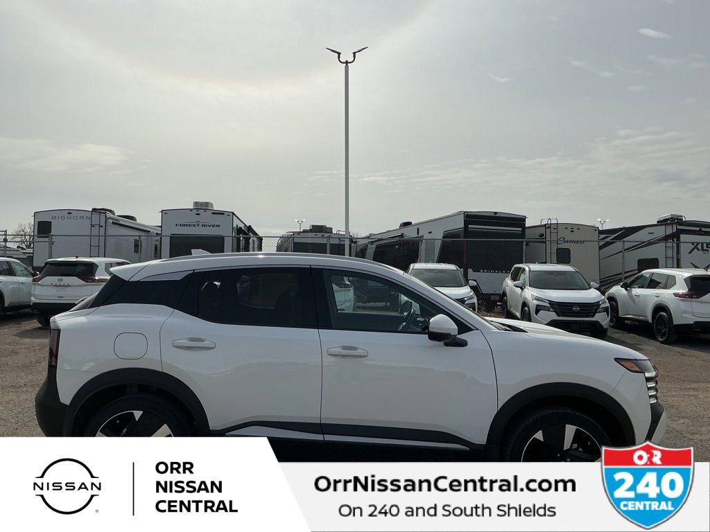 Used 2025 Nissan Kicks SR image 4