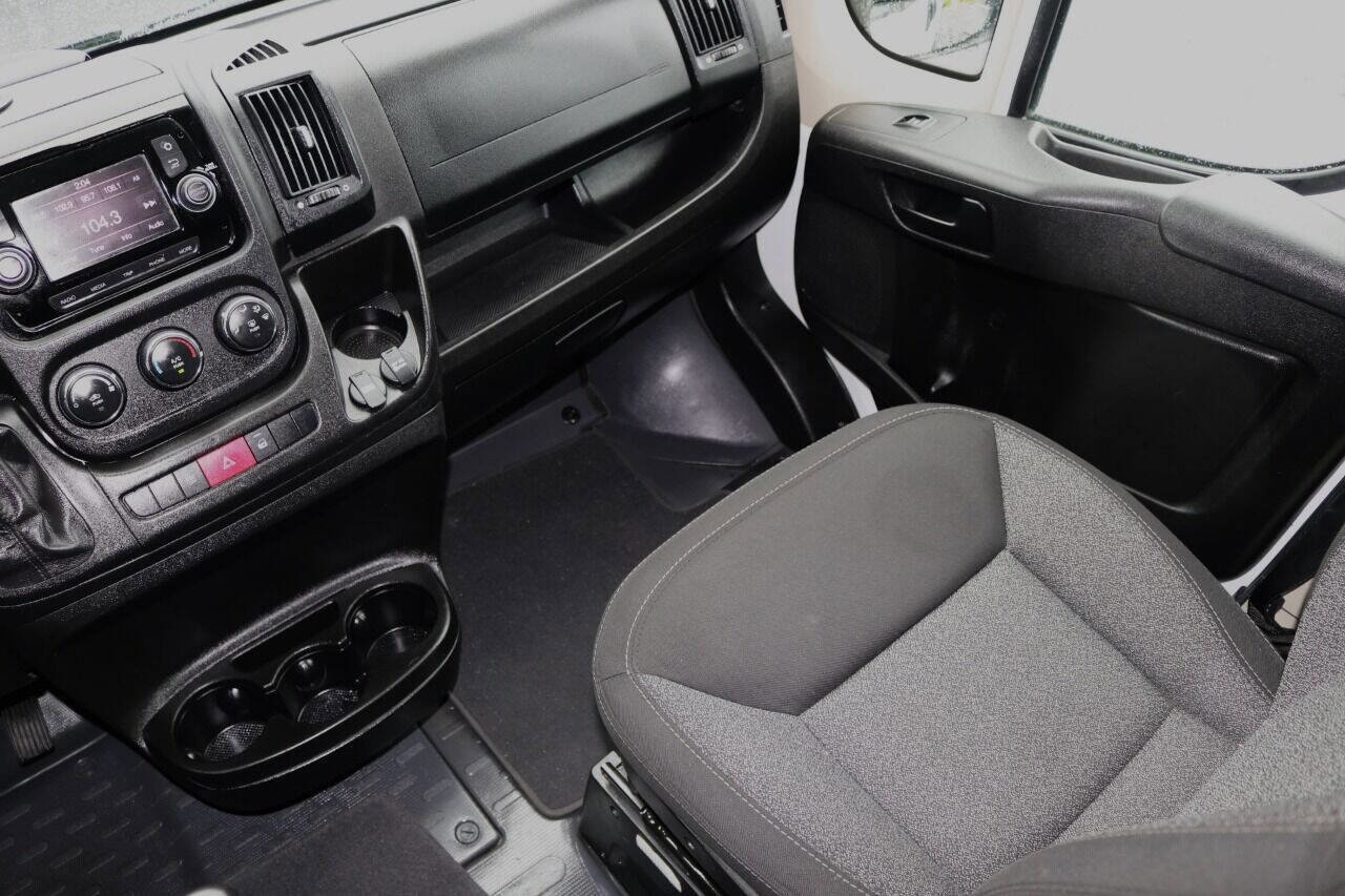 Used 2021 RAM ProMaster 2500 image 16