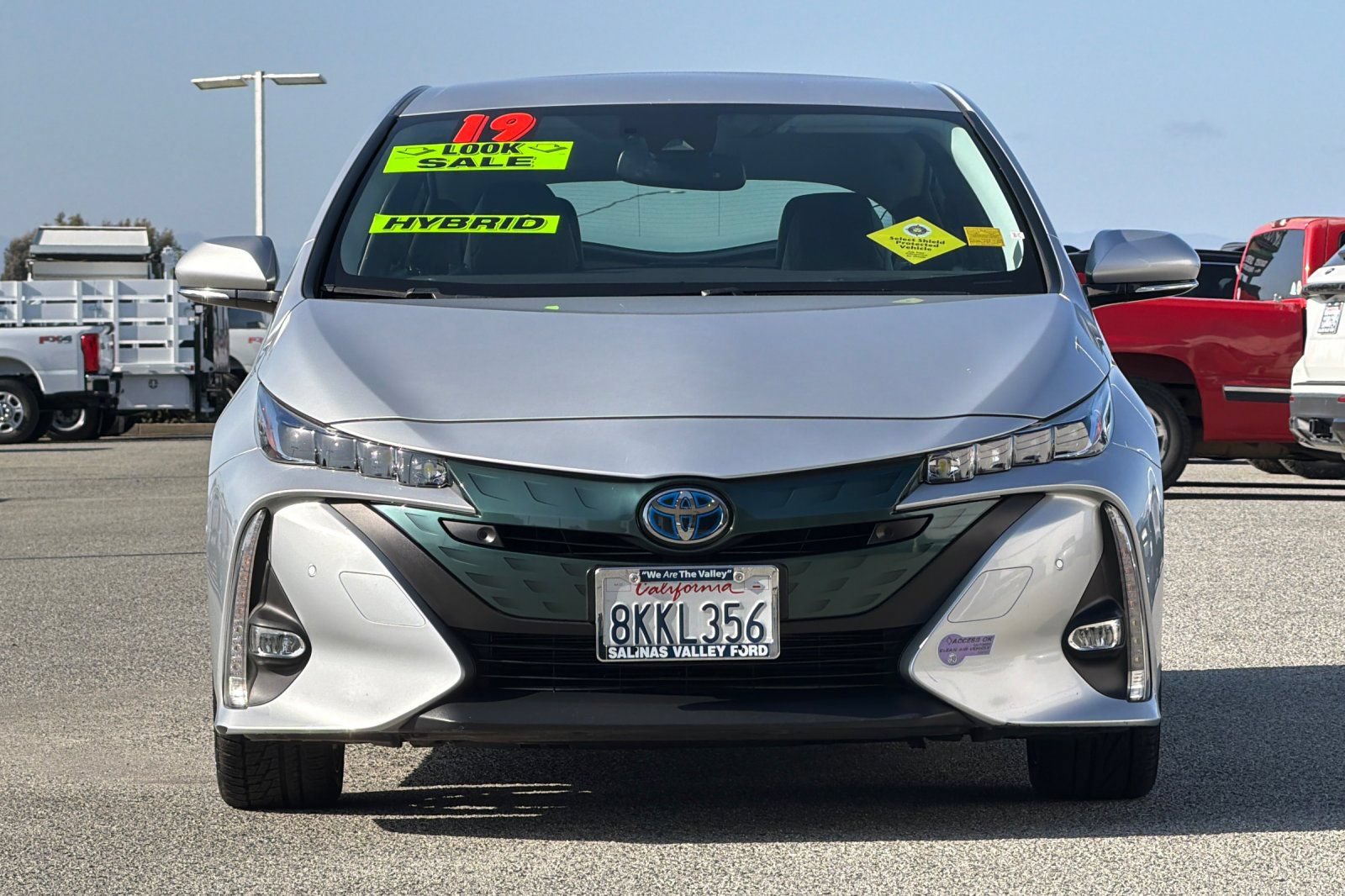 Used 2019 Toyota Prius Prime Advanced w/ Carpet Mat Package FWD image 9