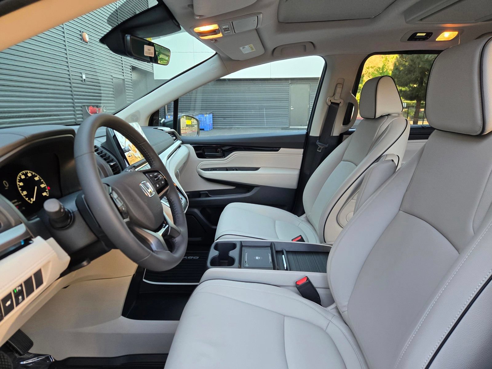 New 2026 Honda Odyssey Touring image 26