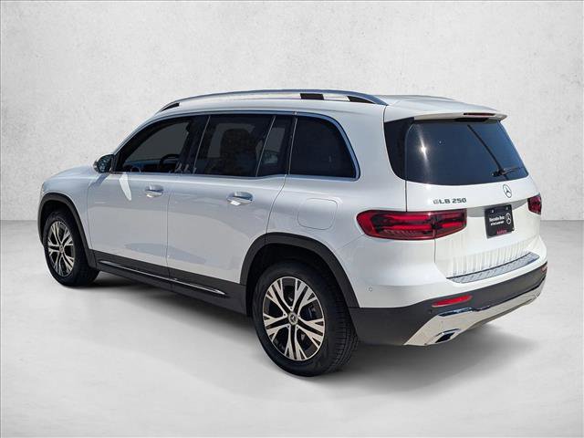 Used 2025 Mercedes-Benz GLB 250 image 8