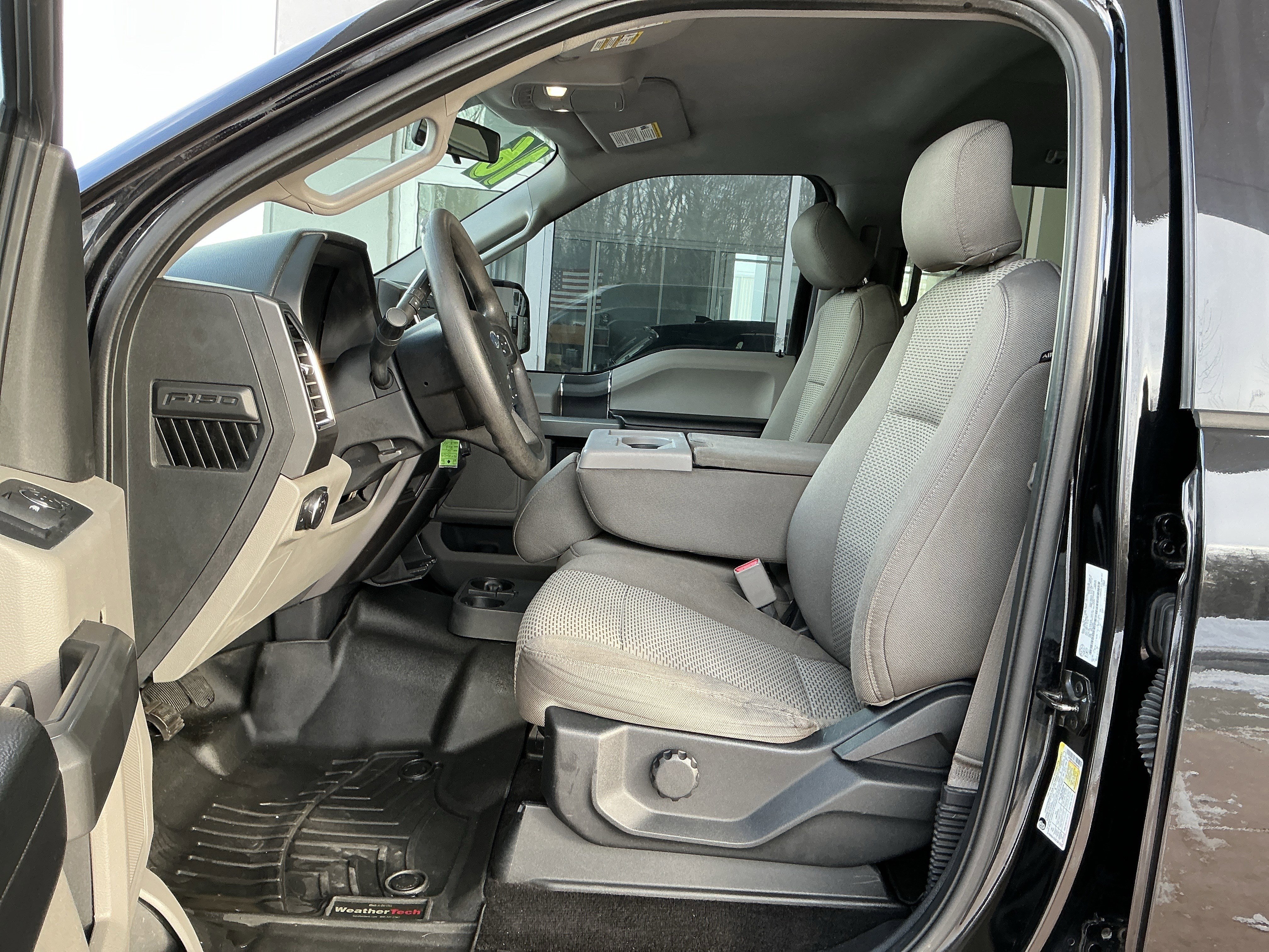 Used 2016 Ford F150 XLT image 7