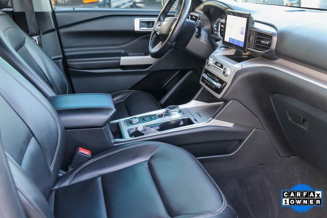 Used 2023 Ford Explorer XLT w/ Equipment Group 202A image 17