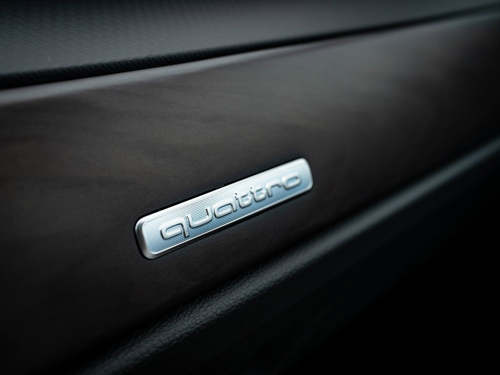 Certified 2025 Audi Q3 2.0T Premium Plus w/ Premium Plus Package image 37