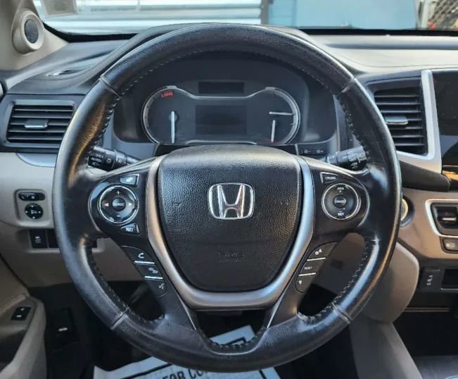 Used 2017 Honda Pilot EX-L image 10