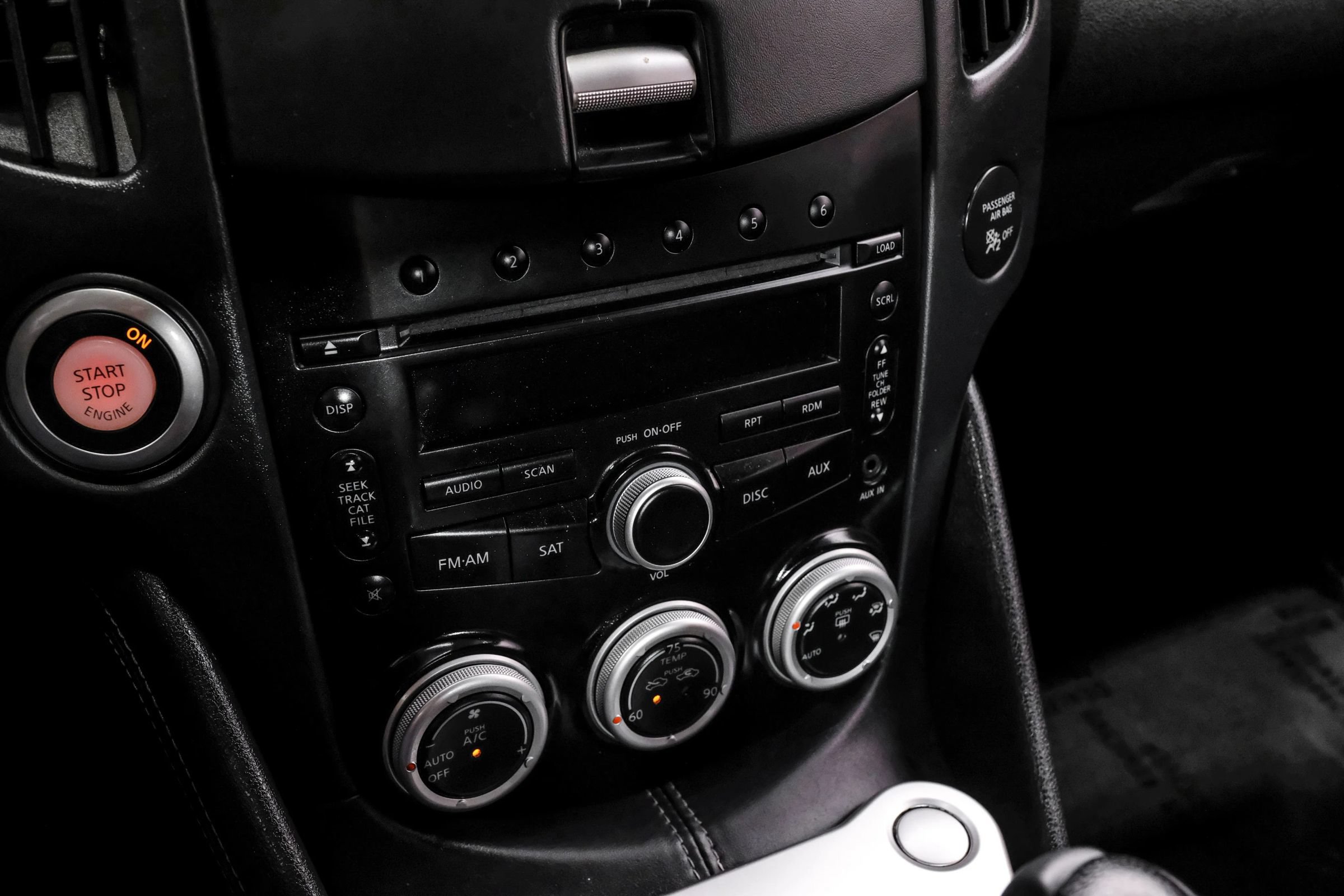 Used 2012 Nissan 370Z Touring w/ Sport Pkg RWD image 31