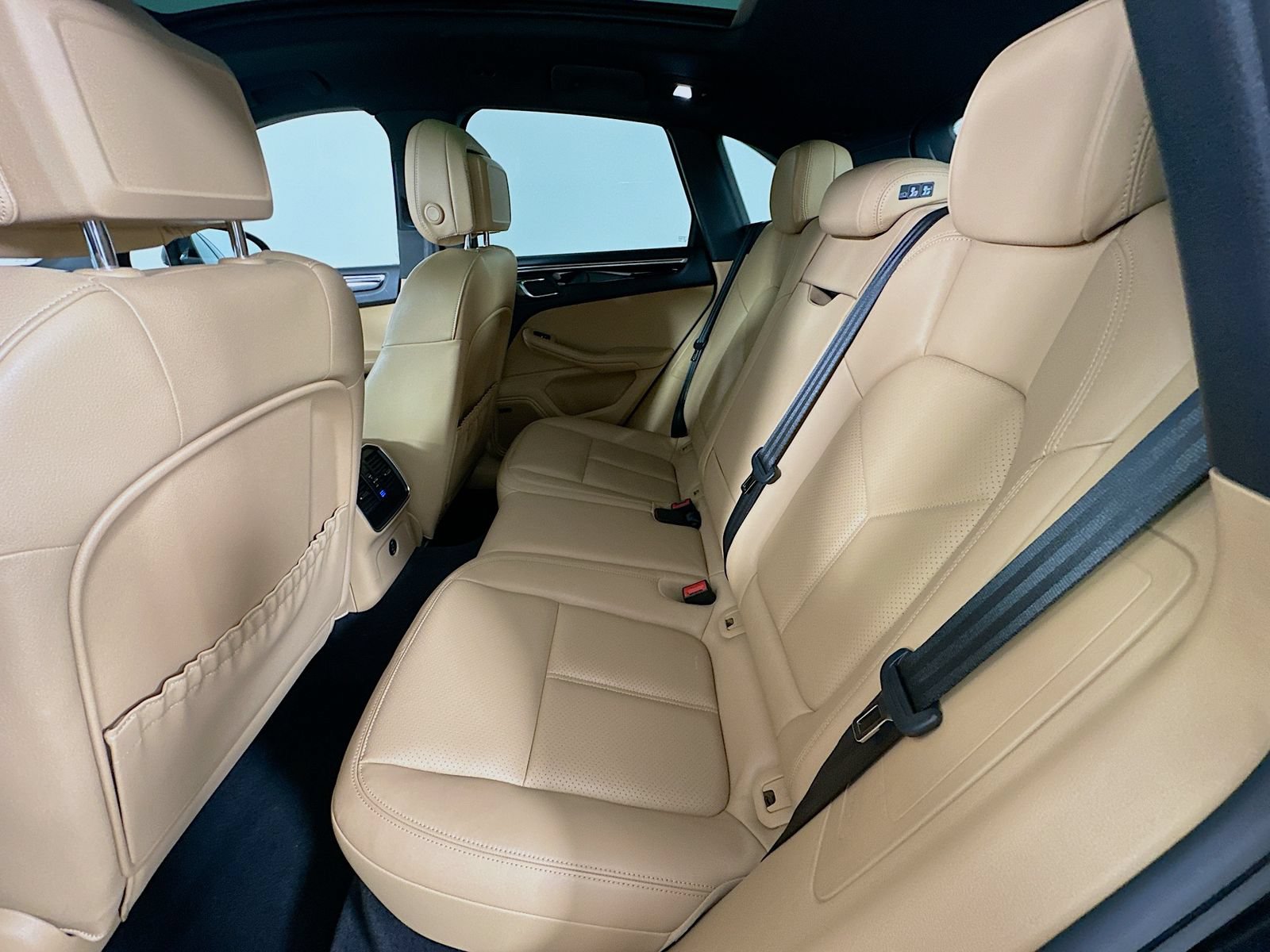Used 2017 Porsche Macan S AWD/4WD image 39