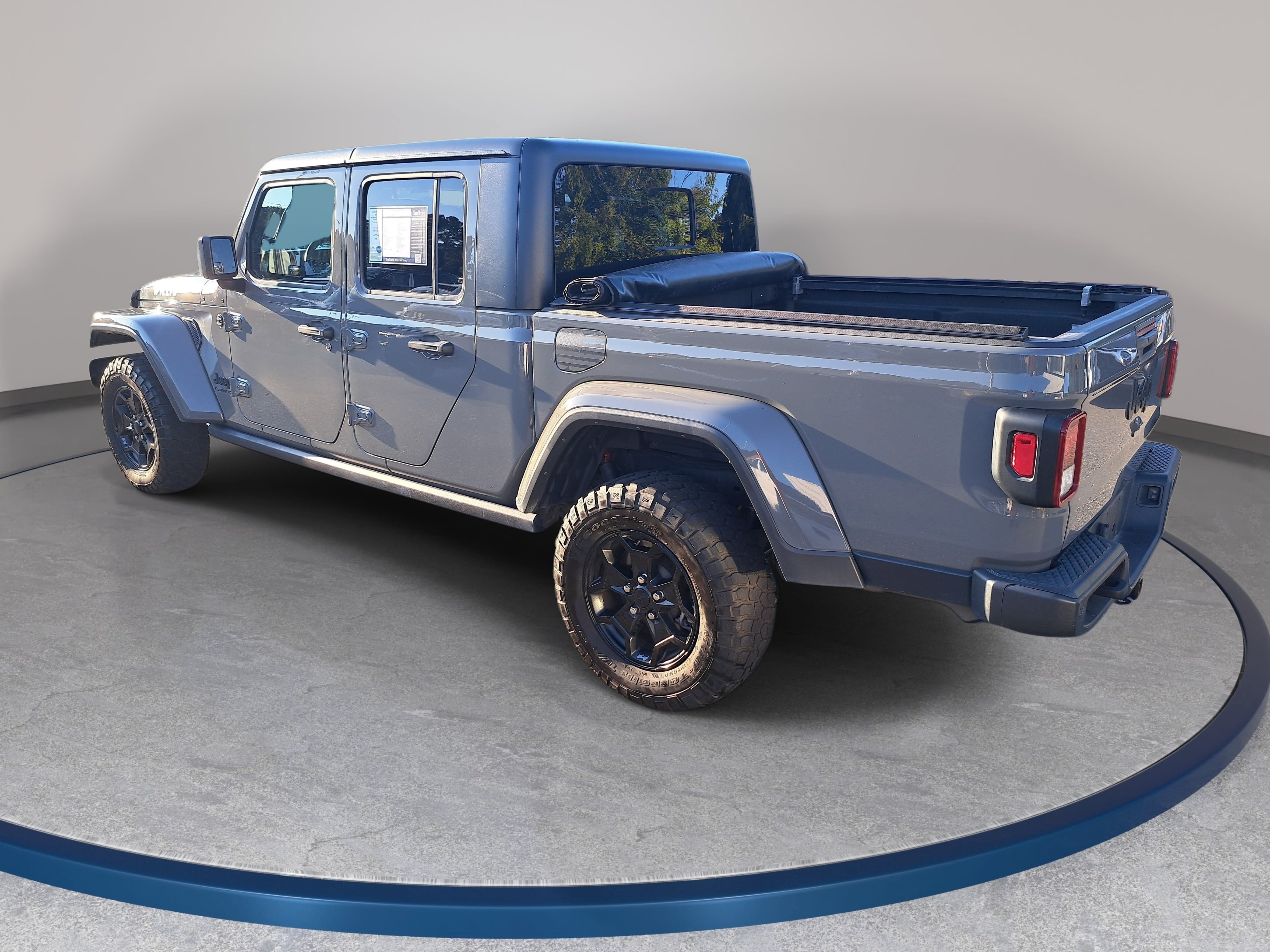 Used 2021 Jeep Gladiator Sport AWD/4WD image 7