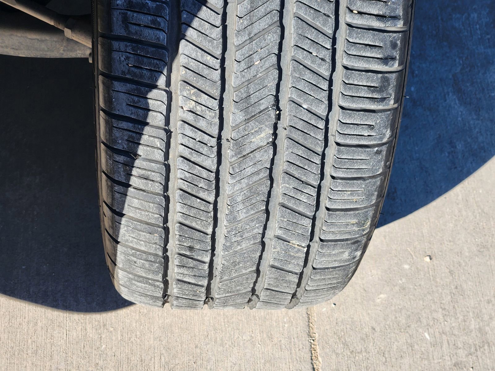 Used 2018 GMC Sierra 1500 SLT w/ Enhanced Driver Alert Package image 12