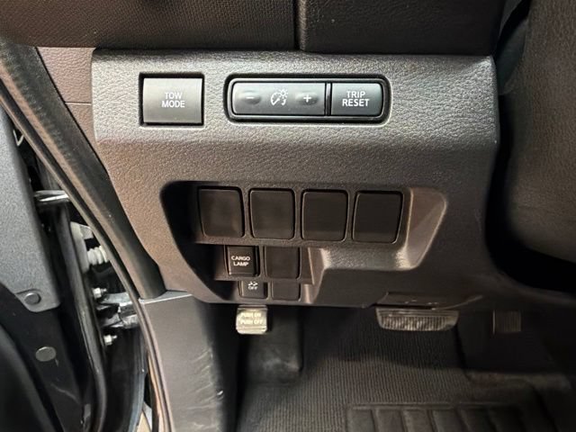 Used 2022 Nissan Frontier SV RWD image 23