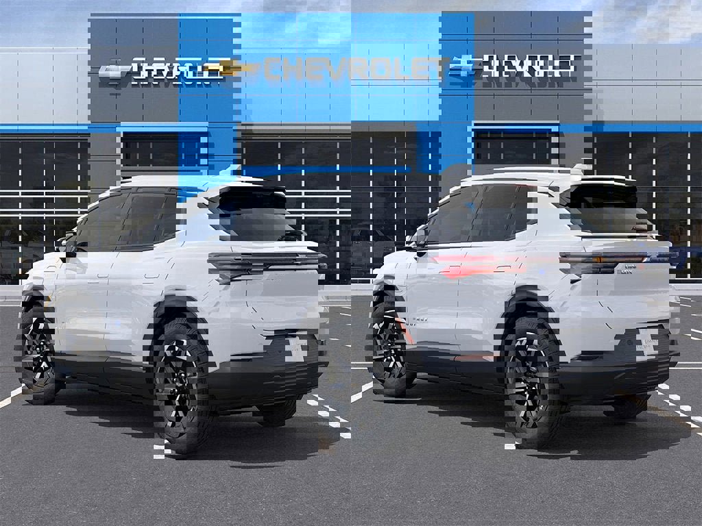 New 2026 Chevrolet Equinox EV LT image 4