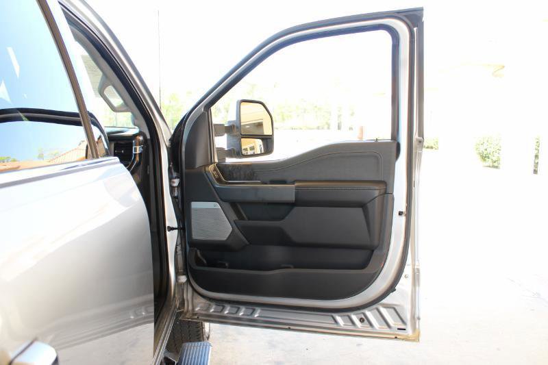 Used 2023 Ford F250 Lariat w/ Chrome Package image 28