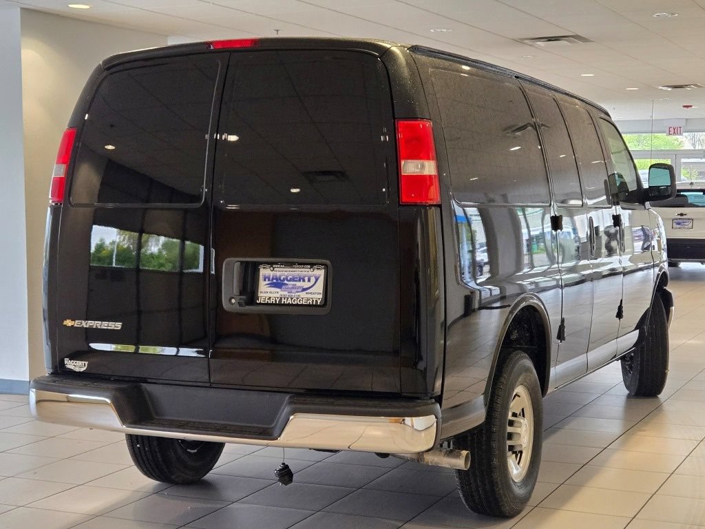 New 2026 Chevrolet Express 2500 w/ Driver Convenience Package RWD image 8