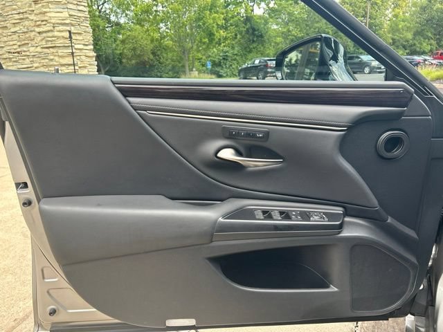 Used 2021 Lexus ES 350 w/ Premium Package FWD image 12