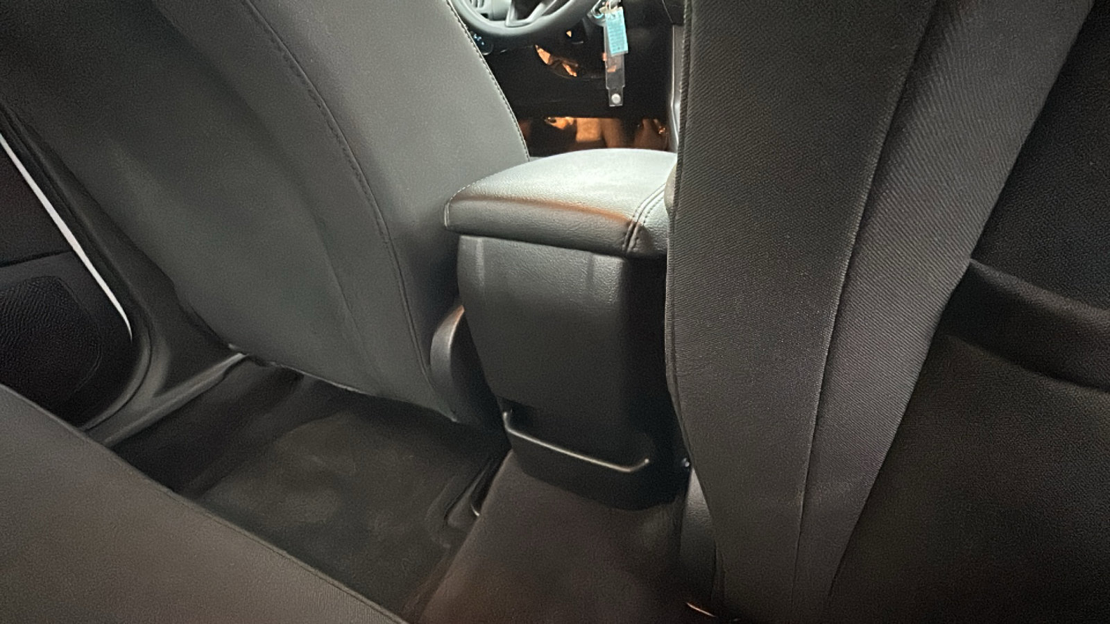 Used 2018 Ford Focus SE image 26