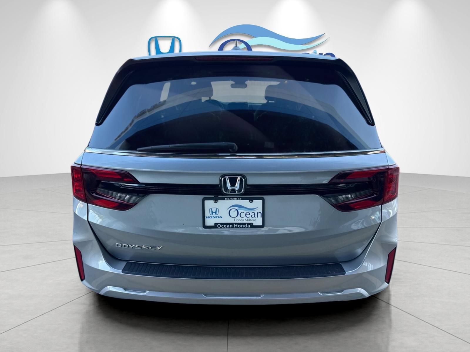 Used 2025 Honda Odyssey EX-L image 4