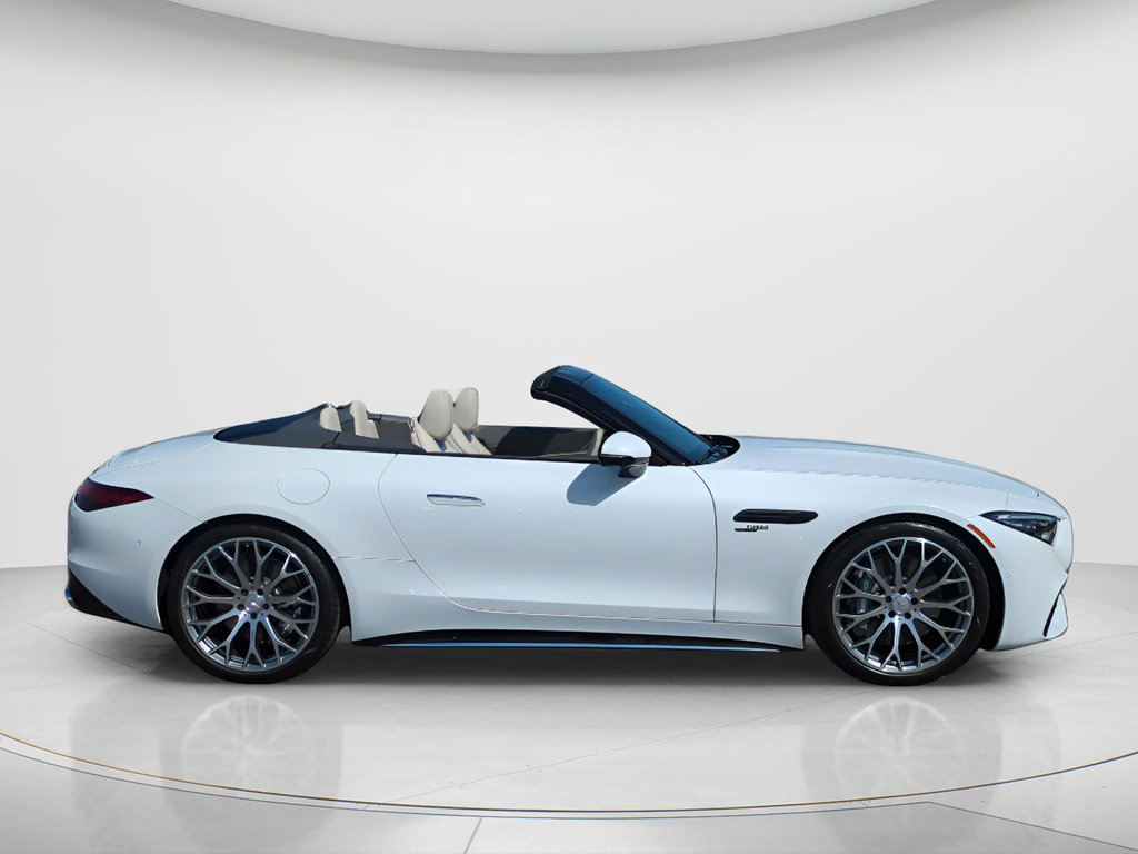 Used 2025 Mercedes-Benz SL 43 AMG image 4