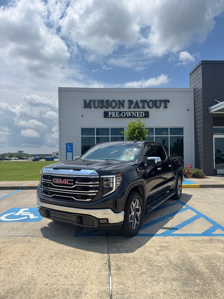 Used 2022 GMC Sierra 1500 SLT w/ SLT Convenience Package