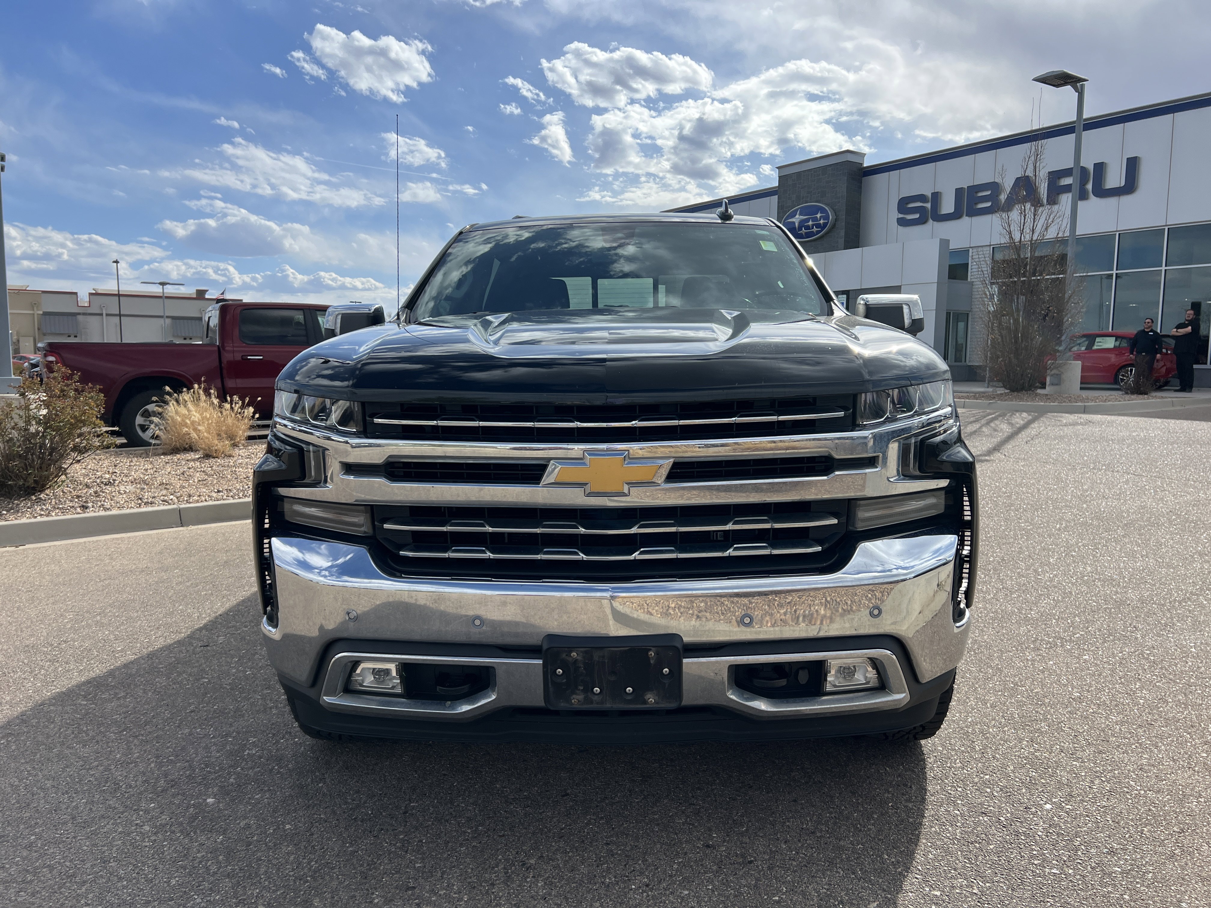 Used 2020 Chevrolet Silverado 1500 LTZ w/ LTZ Premium Package AWD/4WD image 5