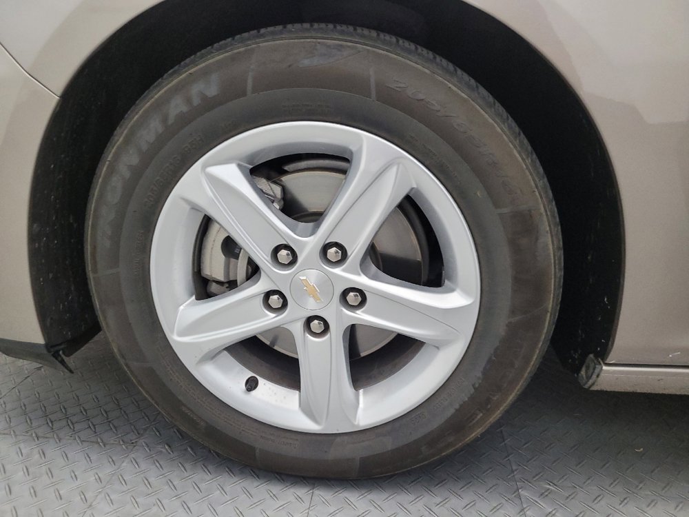 Used 2024 Chevrolet Malibu LS FWD image 31