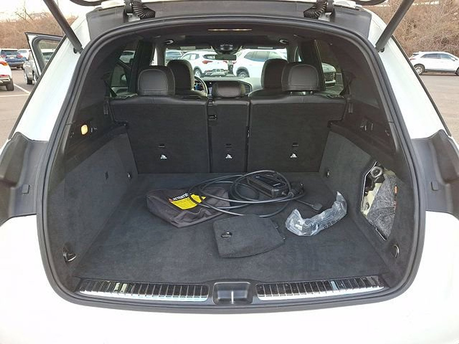 Certified 2024 Mercedes-Benz GLE 450e 4MATIC image 30