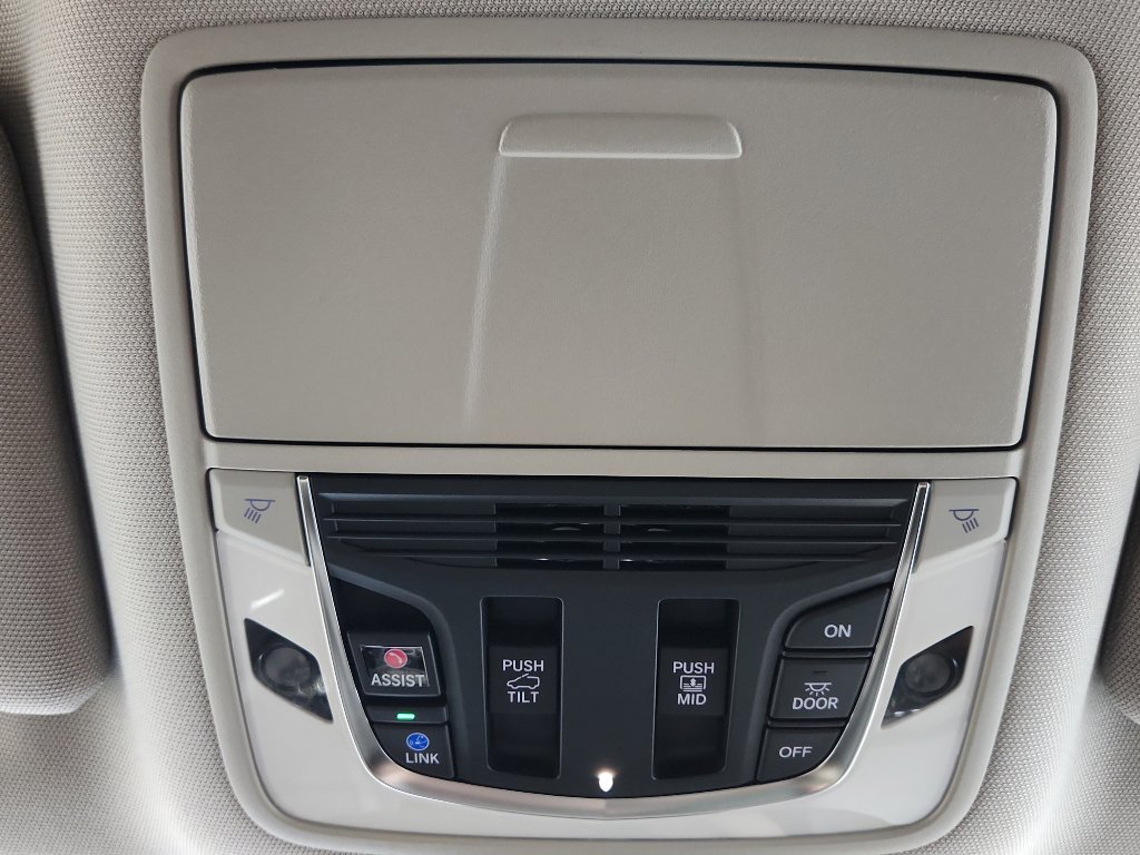 Certified 2024 Acura MDX SH-AWD w/ Advance Package image 30