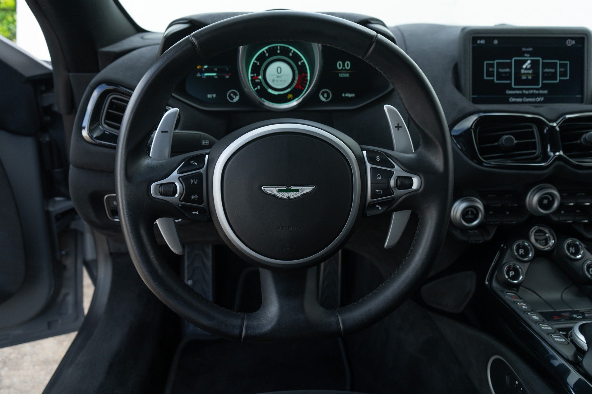 Used 2020 Aston Martin V8 Vantage Coupe RWD image 11