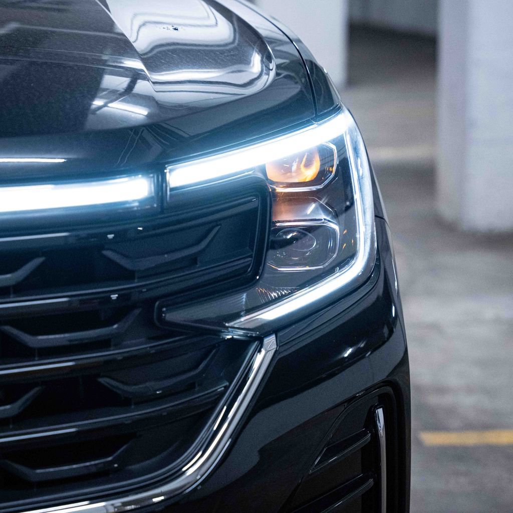 New 2026 Volkswagen Atlas SEL Premium R-Line AWD/4WD image 3