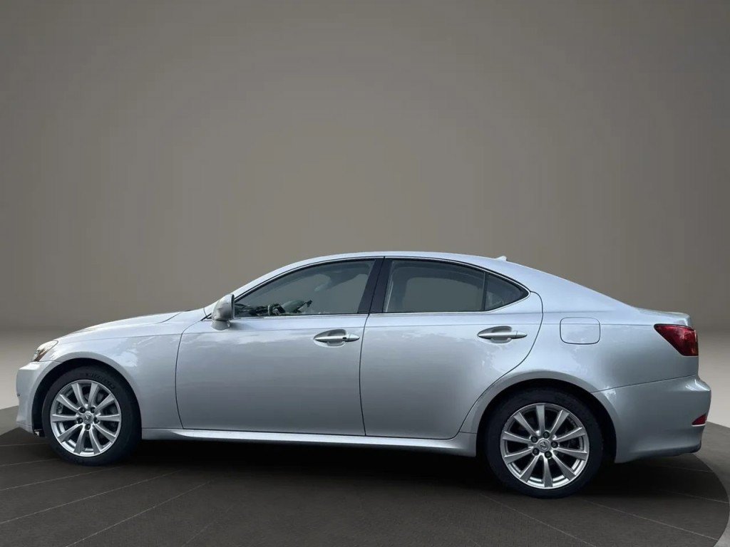 Used 2008 Lexus IS 250 AWD w/ Preferred Accessory Pkg image 9