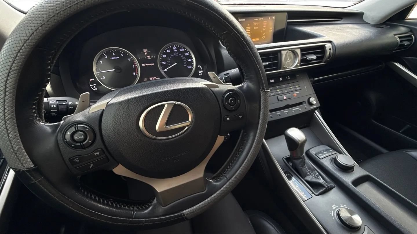 Used 2015 Lexus IS 250 RWD image 24