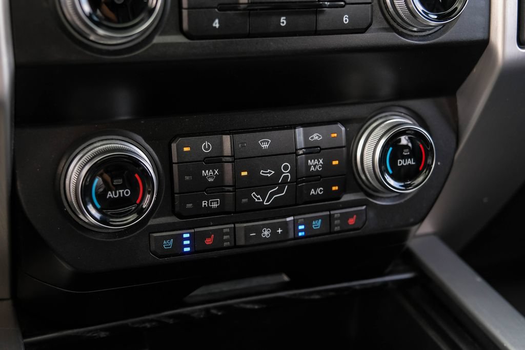Used 2019 Ford F250 Platinum w/ Platinum Ultimate Package AWD/4WD image 28