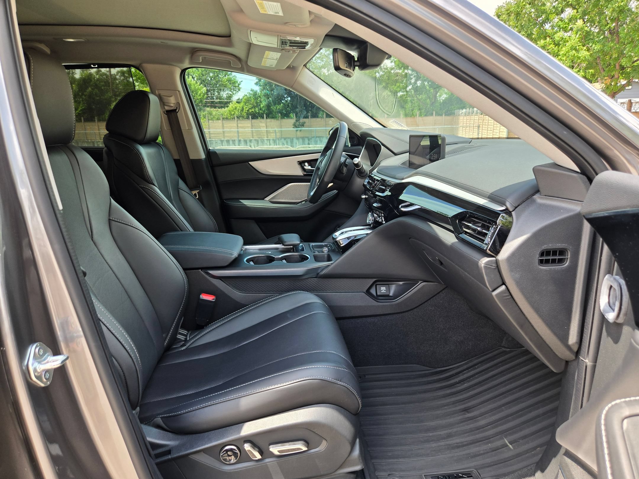 Used 2024 Acura MDX SH-AWD w/ Technology Package image 28